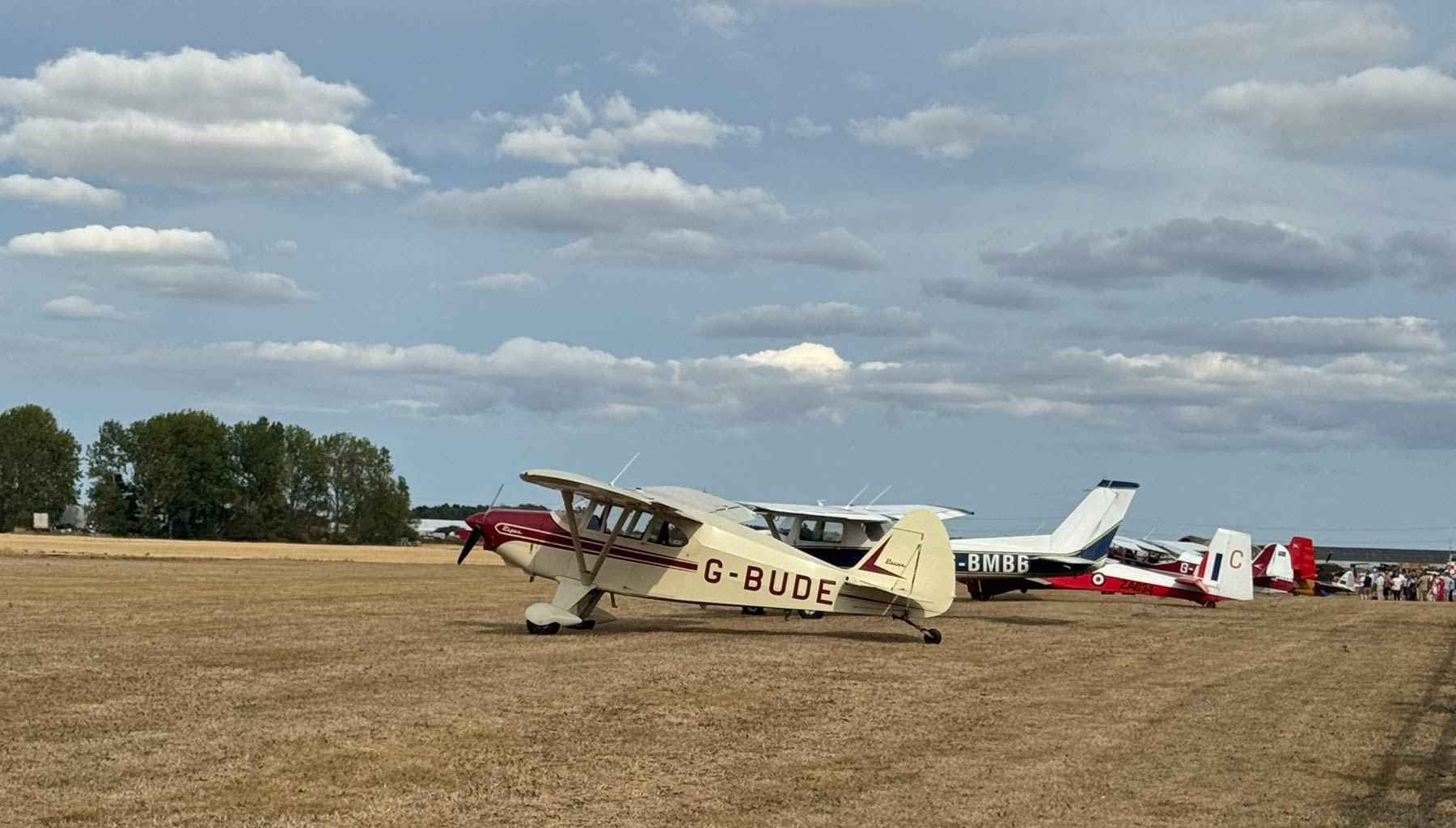 G-George 1940s event planes before take off